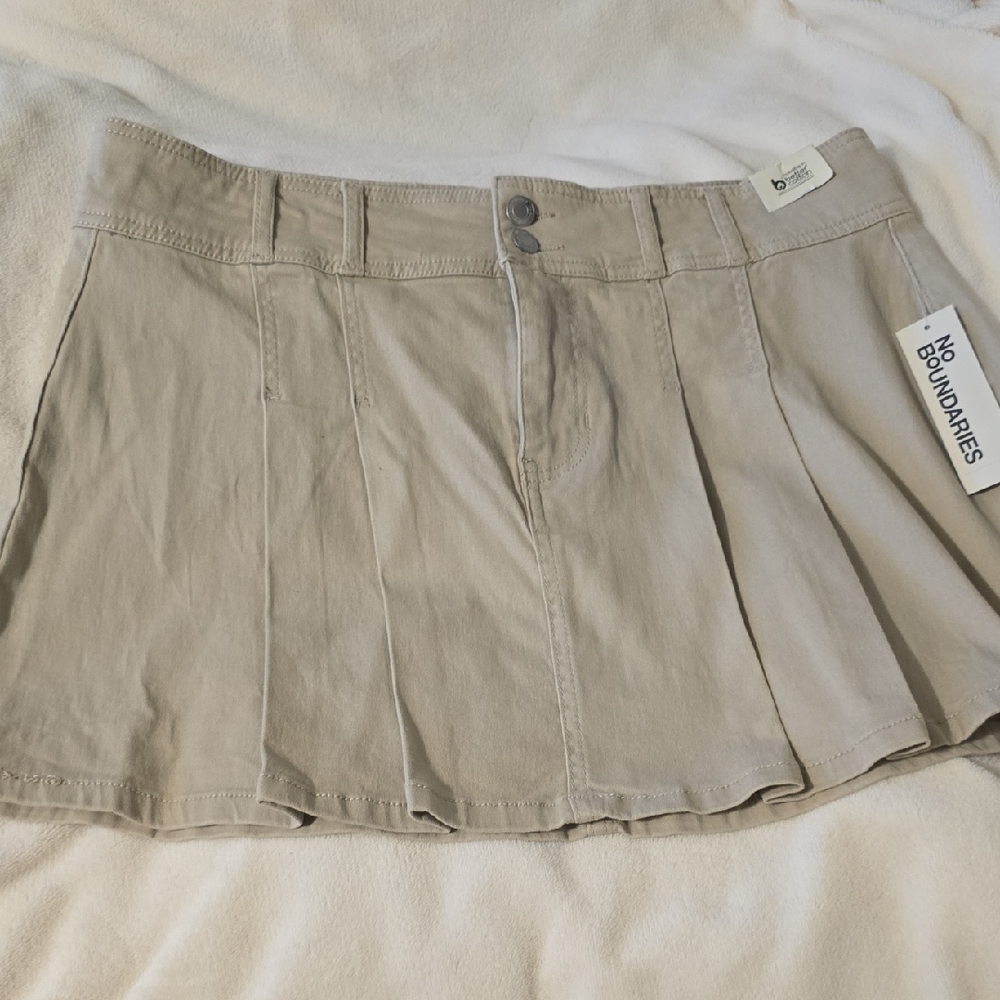 No Boundaries Beige Pleated Mini Skirt